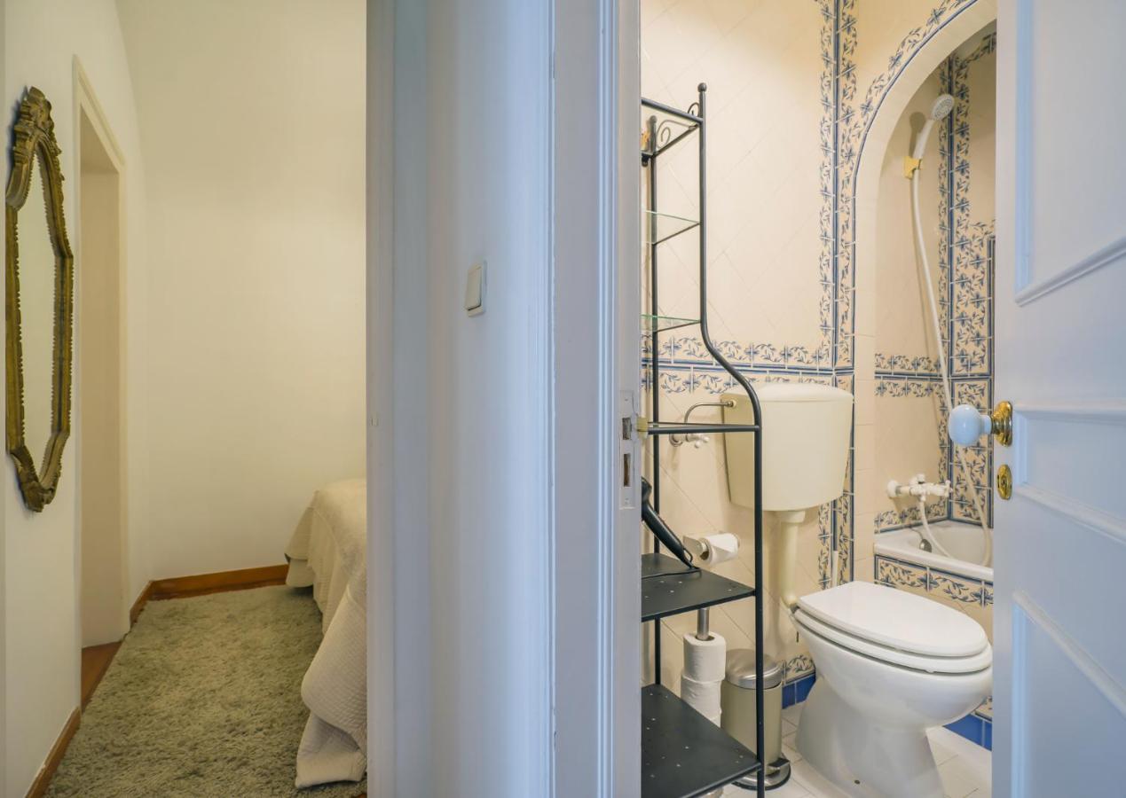 Romantic Apartment + Tejo River View Lisbon Exterior photo